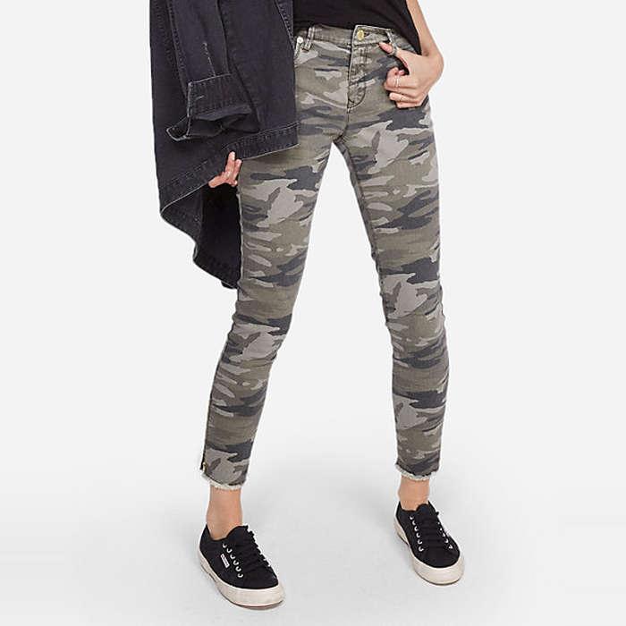 Express Mid Rise Camo Print Ankle Leggings