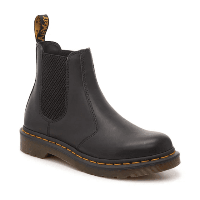 Best Chelsea Boots for Women: 10 Options for Any Budget and Style