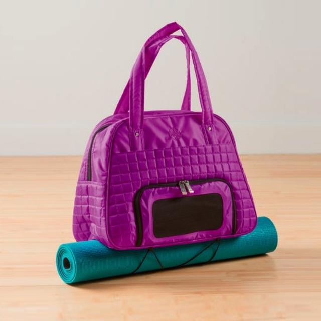 Gaiam luxury Yoga bag in Fuchsia and black interior 10