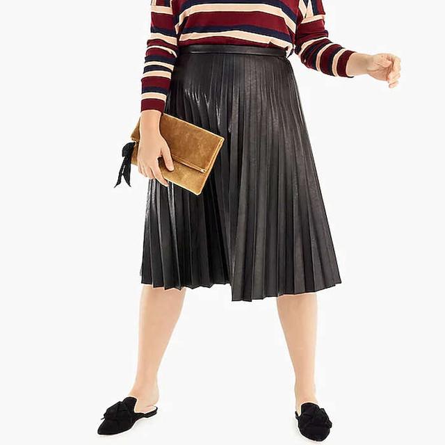 FAUX LEATHER SKIRT WITH INNER PLEATS – True Me Inspire