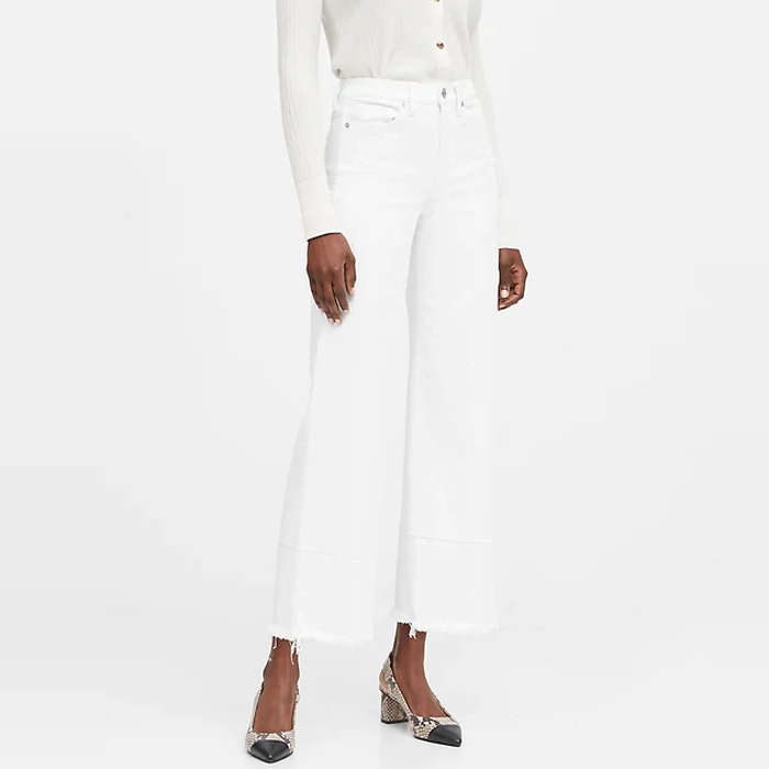 womens white cropped jeans