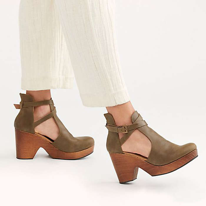 comfortable clogs with heels